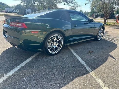 Used 2015 Chevrolet Camaro SS w/ Green Flash Special Edition RWD image 4