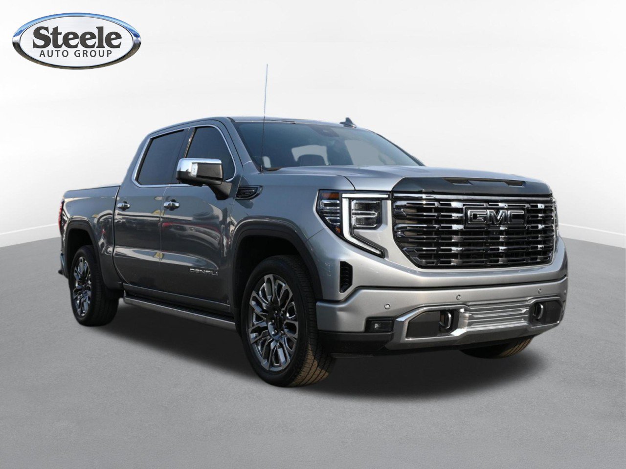 Certified 2025 GMC Sierra 1500 Denali Ultimate AWD/4WD image 3