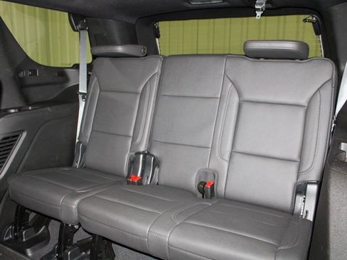 Used 2023 Chevrolet Tahoe Z71 w/ Luxury Package image 27