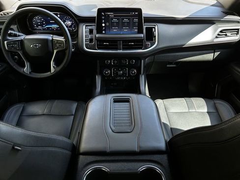 Used 2022 Chevrolet Tahoe RST w/ Luxury Package AWD/4WD image 11
