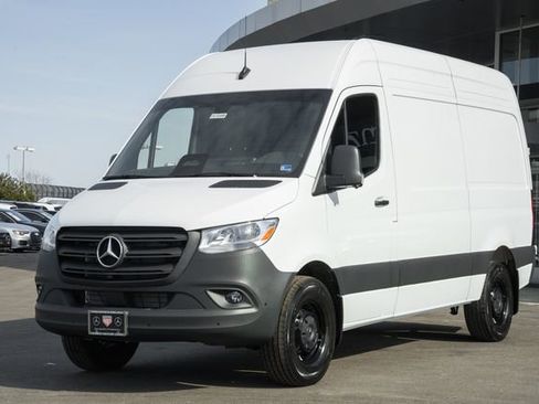 New 2026 Mercedes-Benz Sprinter 2500 image 3