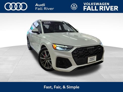 Certified 2024 Audi Q5 e Premium Plus image 1