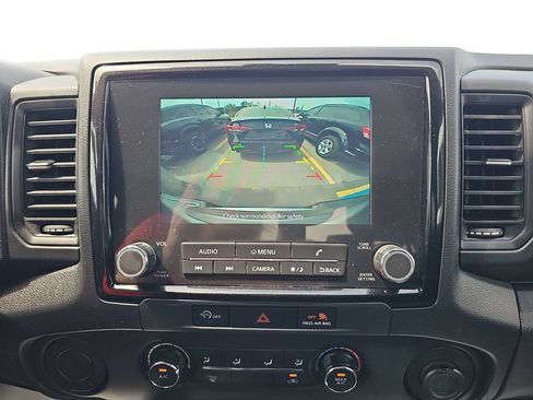 Used 2024 Nissan Frontier S RWD image 22