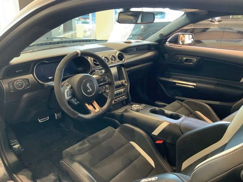 Used 2022 Ford Mustang Shelby GT500 w/ Handling Package RWD image 15