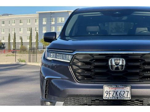 Used 2023 Honda Pilot EX-L image 11