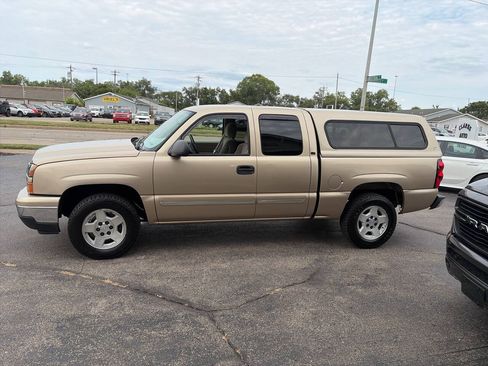 Used 2006 Chevrolet Silverado 1500 LT w/ Light Duty Power Package RWD image 5