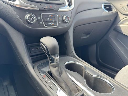 Used 2023 Chevrolet Equinox LS w/ LS Convenience Package image 11