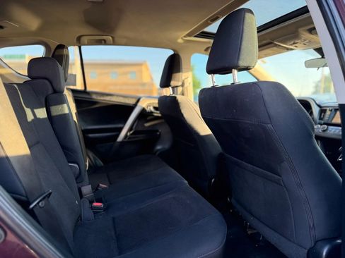 Used 2017 Toyota RAV4 XLE FWD image 29