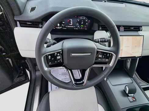 New 2026 Land Rover Discovery Sport Landmark AWD/4WD image 39