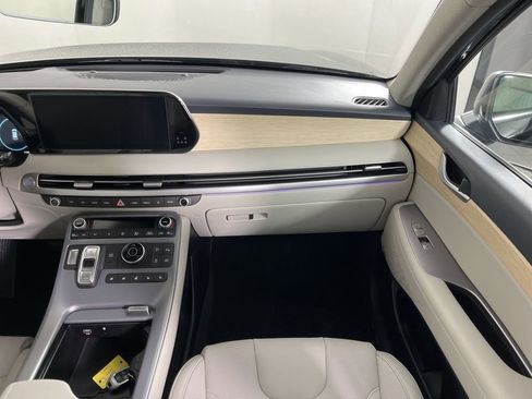 Used 2024 Hyundai Palisade Limited image 22