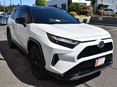 Used 2024 Toyota RAV4 XSE w/ Advanced Technology Package AWD/4WD image 3