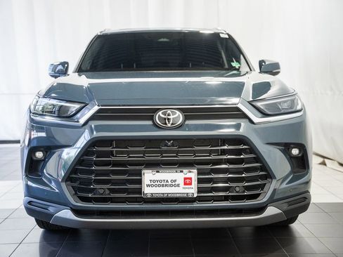 Used 2025 Toyota Grand Highlander AWD Hybrid image 2