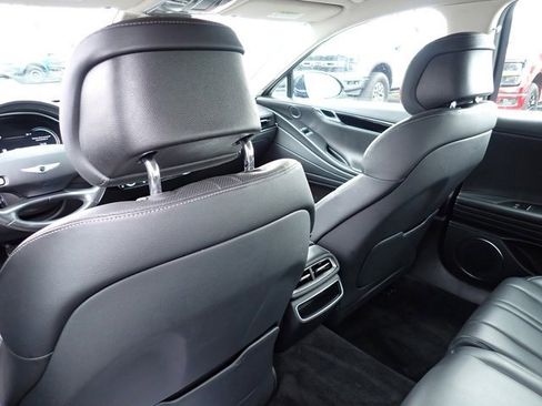 Used 2023 Genesis G80 2.5T image 16