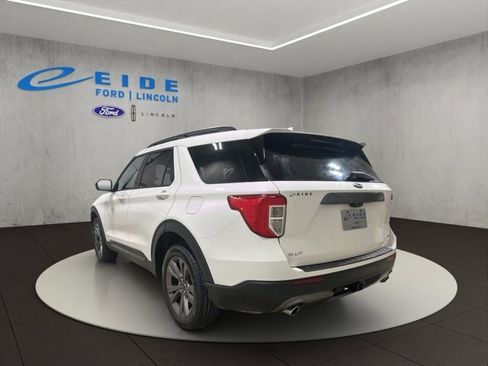 Used 2023 Ford Explorer XLT w/ Equipment Group 202A image 6