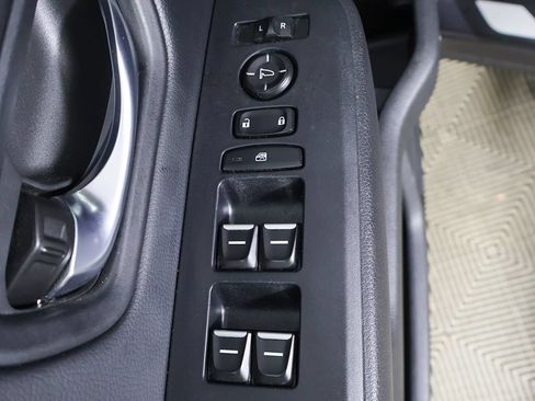 Used 2024 Honda Pilot Touring image 32