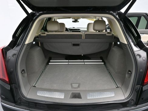 Certified 2023 Cadillac XT5 Premium Luxury image 9