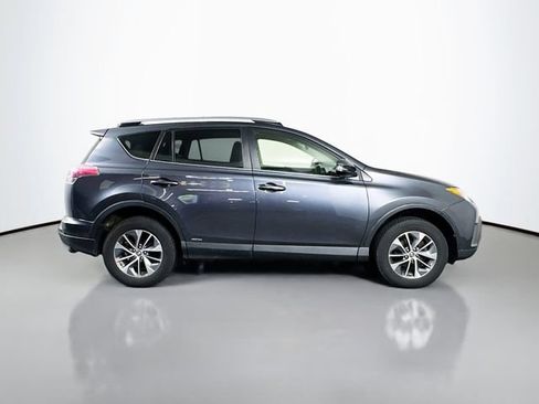 Used 2017 Toyota RAV4 XLE w/ All Weather Liner Package AWD/4WD image 7