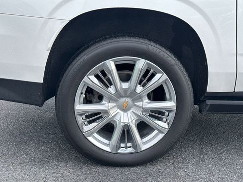 Used 2023 Chevrolet Suburban High Country w/ Premium Package 2 image 13