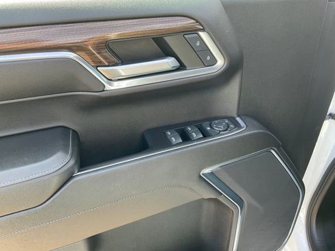 Used 2023 Chevrolet Silverado 1500 LT w/ Protection Package AWD/4WD image 18