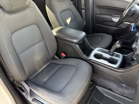 Used 2019 Chevrolet Colorado LT RWD image 10