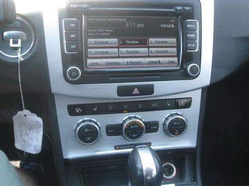 Used 2013 Volkswagen CC Sport Plus FWD image 16