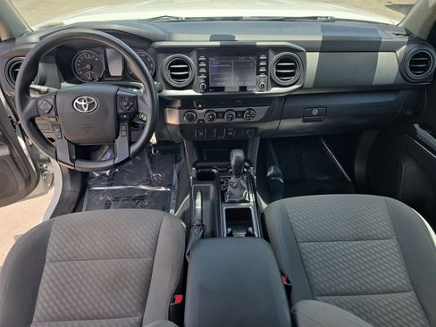 Used 2021 Toyota Tacoma SR AWD/4WD image 16