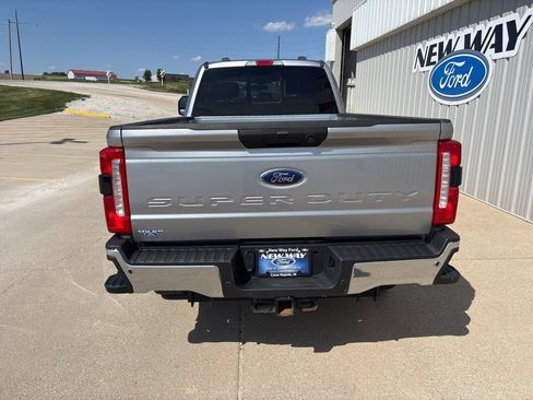 Used 2021 Ford F350 Lariat w/ Chrome Package AWD/4WD image 5