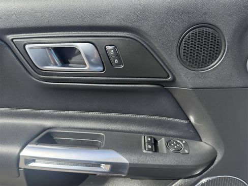 Used 2020 Ford Mustang GT Premium image 24