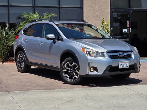 Used 2016 Subaru Crosstrek 2.0i Limited AWD/4WD image 3