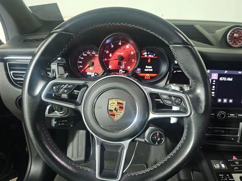 Used 2021 Porsche Macan image 5