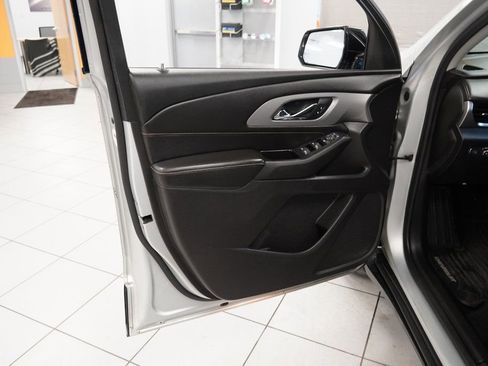 Used 2018 Chevrolet Traverse LS FWD image 5