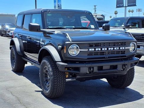 New 2026 Ford Bronco Big Bend w/ Black Diamond Package AWD/4WD image 3