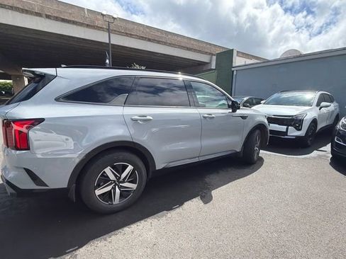 Used 2023 Kia Sorento EX FWD image 7