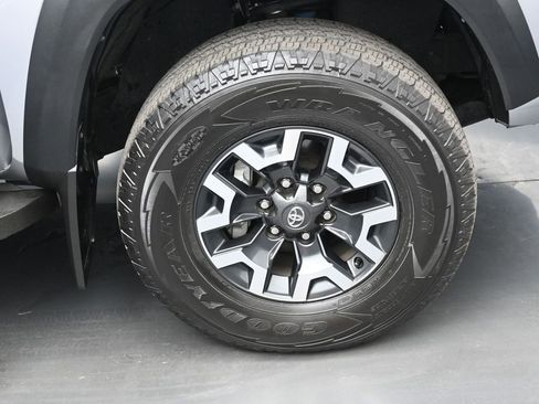 Used 2021 Toyota Tacoma TRD Off-Road w/ TRD Premium Off Road Package image 38