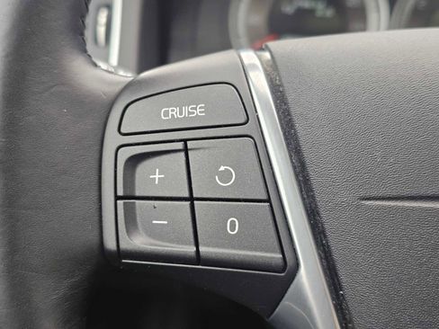 Used 2013 Volvo S60 T5 AWD/4WD image 34