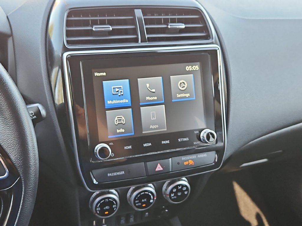 Used 2025 Mitsubishi Outlander Sport SE AWD/4WD image 16