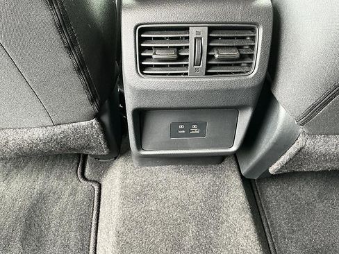 Certified 2023 Nissan Rogue SV FWD image 23