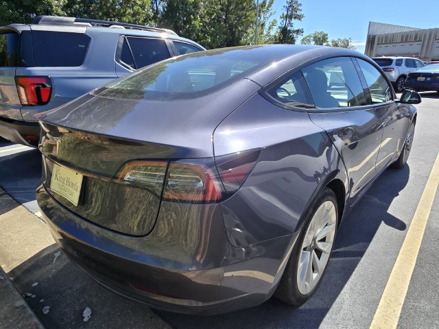 Used 2023 Tesla Model 3 Standard Range RWD image 4