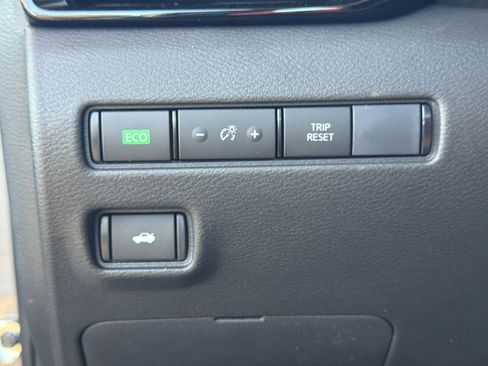 New 2025 Nissan Sentra SV image 22