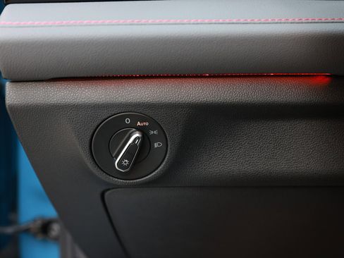 Used 2025 Volkswagen Jetta GLI Autobahn image 51