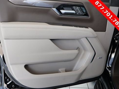 New 2025 GMC Yukon XL Elevation image 11