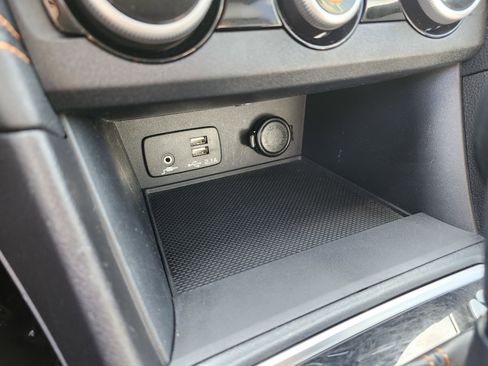 Used 2023 Subaru Crosstrek 2.5i Limited w/ Moonroof Package image 9