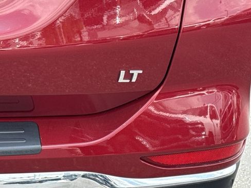 Used 2020 Chevrolet Equinox LT FWD image 10