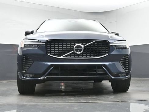 Used 2024 Volvo XC60 B5 Plus w/ Protection Package Premier AWD/4WD image 12
