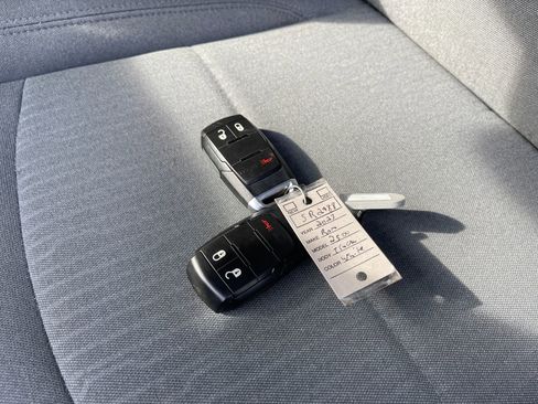 Used 2023 RAM 2500 Big Horn w/ Level 1 Equipment Group image 33