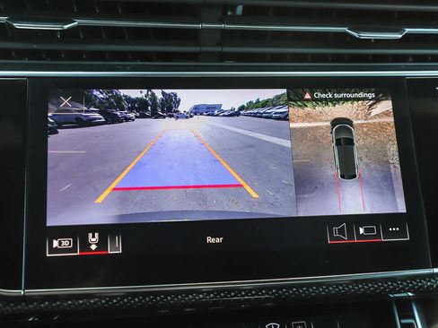 Used 2022 Audi SQ8 Prestige AWD/4WD image 27