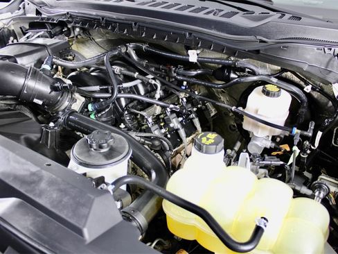 Used 2023 Ford F350 XLT w/ 360-Degree Camera Package image 14