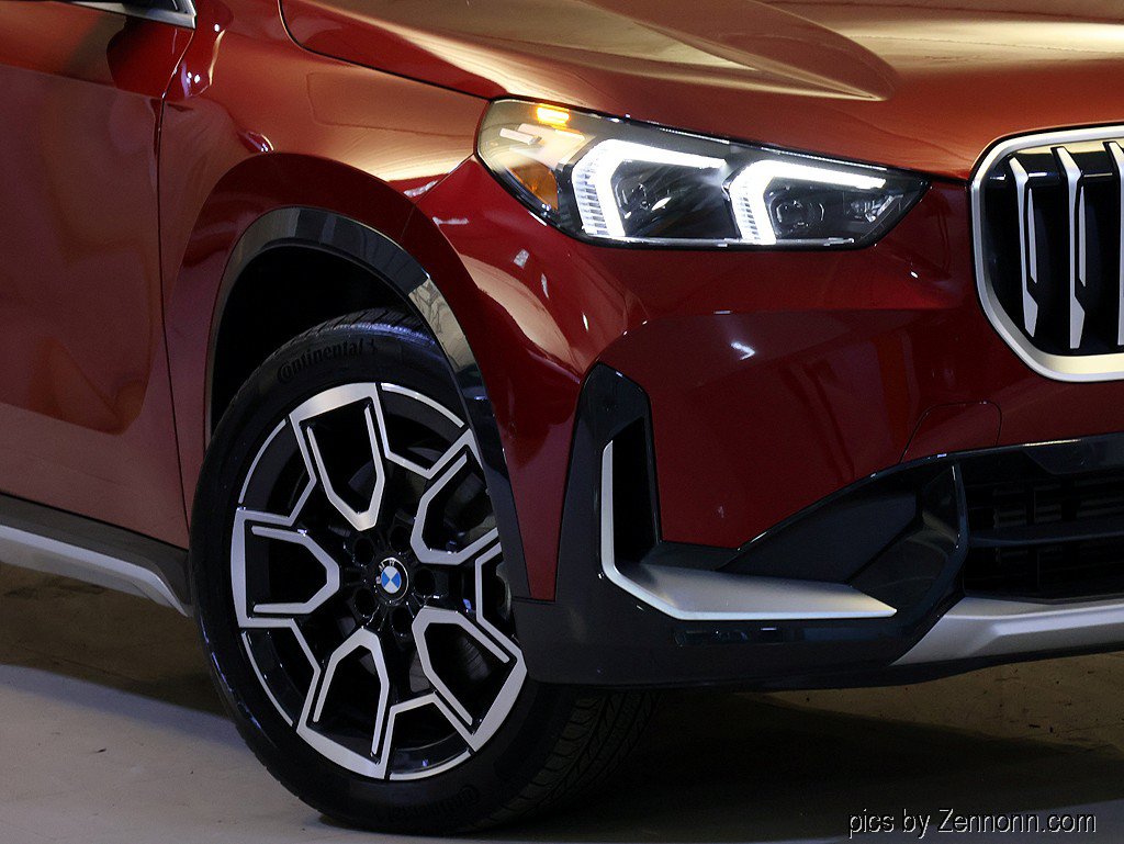 Certified 2026 BMW X1 xDrive28i AWD/4WD image 3