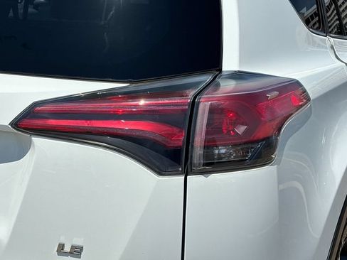 Used 2016 Toyota RAV4 LE FWD image 26