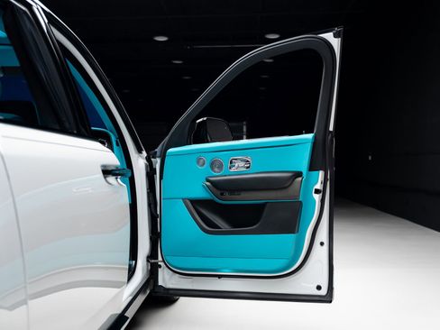 Used 2019 Rolls-Royce Cullinan AWD/4WD image 64